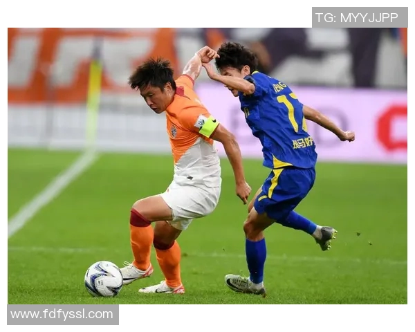 南京足球队以66分高居大师赛积分榜首位展现强劲实力 南京足球队以66分高居大师赛积分榜首位展现强劲实力