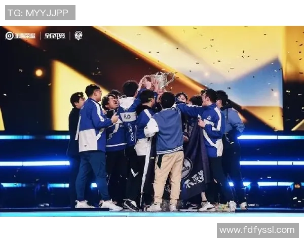 南京羽毛球队总决赛之路:拼搏与荣耀的奋斗历程回顾 南京羽毛球队总决赛之路:拼搏与荣耀的奋斗历程回顾