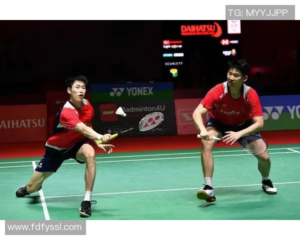 杭州羽毛球队包夹战术解析与实战应用探讨