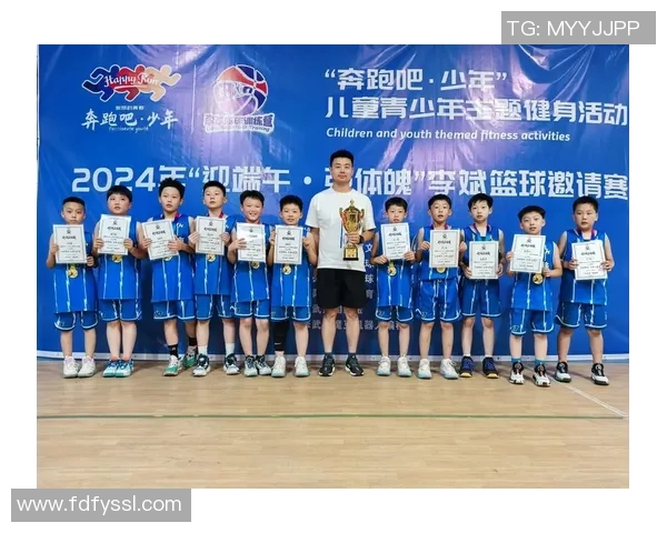 武汉篮球队拼搏历程揭秘:世界杯预选赛背后的奋斗与荣耀